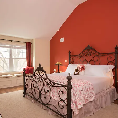 Caldwell House Bed And Breakfast-3